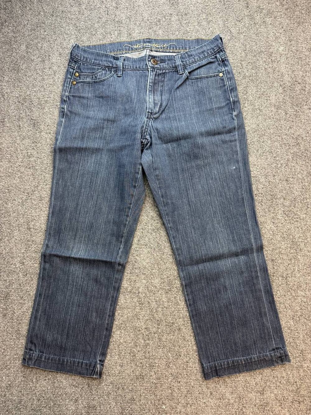 Old Navy Women’s Capri Jeans Size 4 Classic Rise Stretch Denim Medium Wash